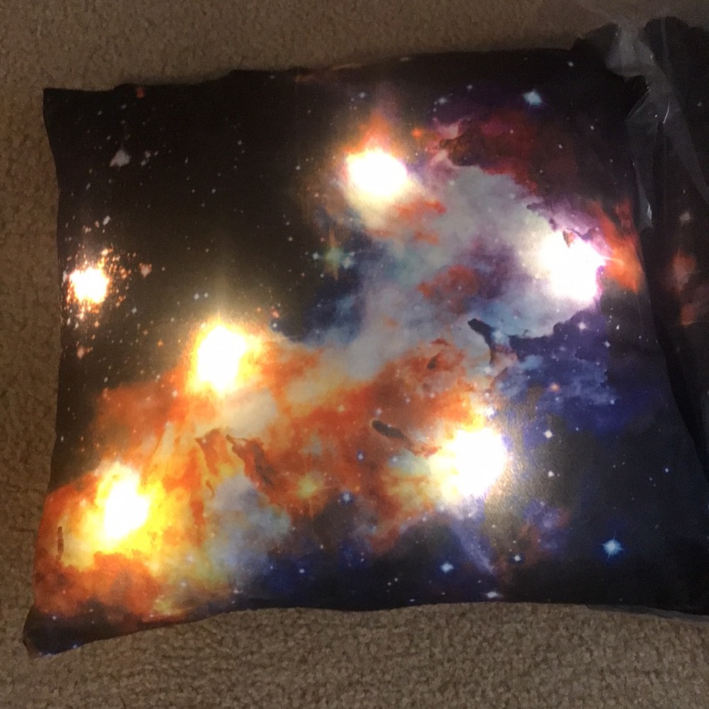 Galaxy LED light throw pillows - Picture 2 of 8